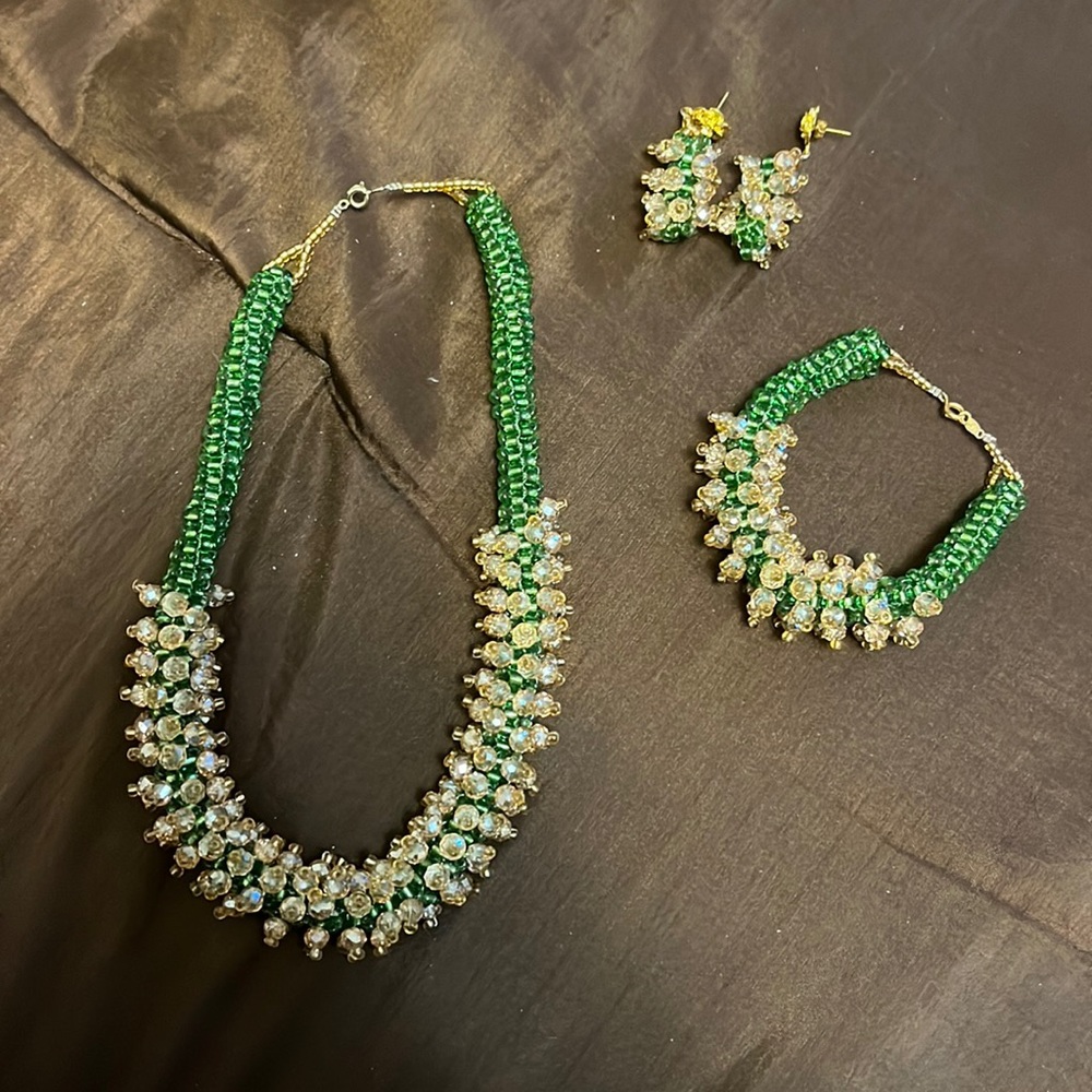 3 Piece Jewelry Set- Green and Gold